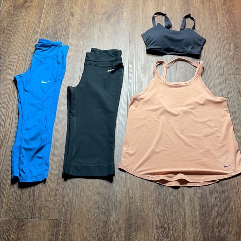 Nike 4 pieces lot